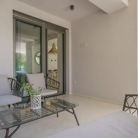Exklusives Strandapartment Mit Parkplatz & Direktem Zugang Zum Srima