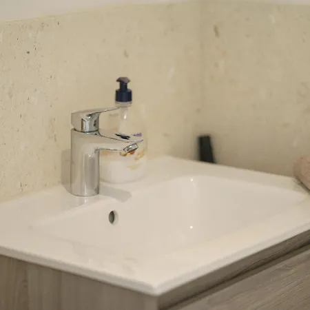 Exklusives Strandapartment Mit Parkplatz & Direktem Zugang Zum *
